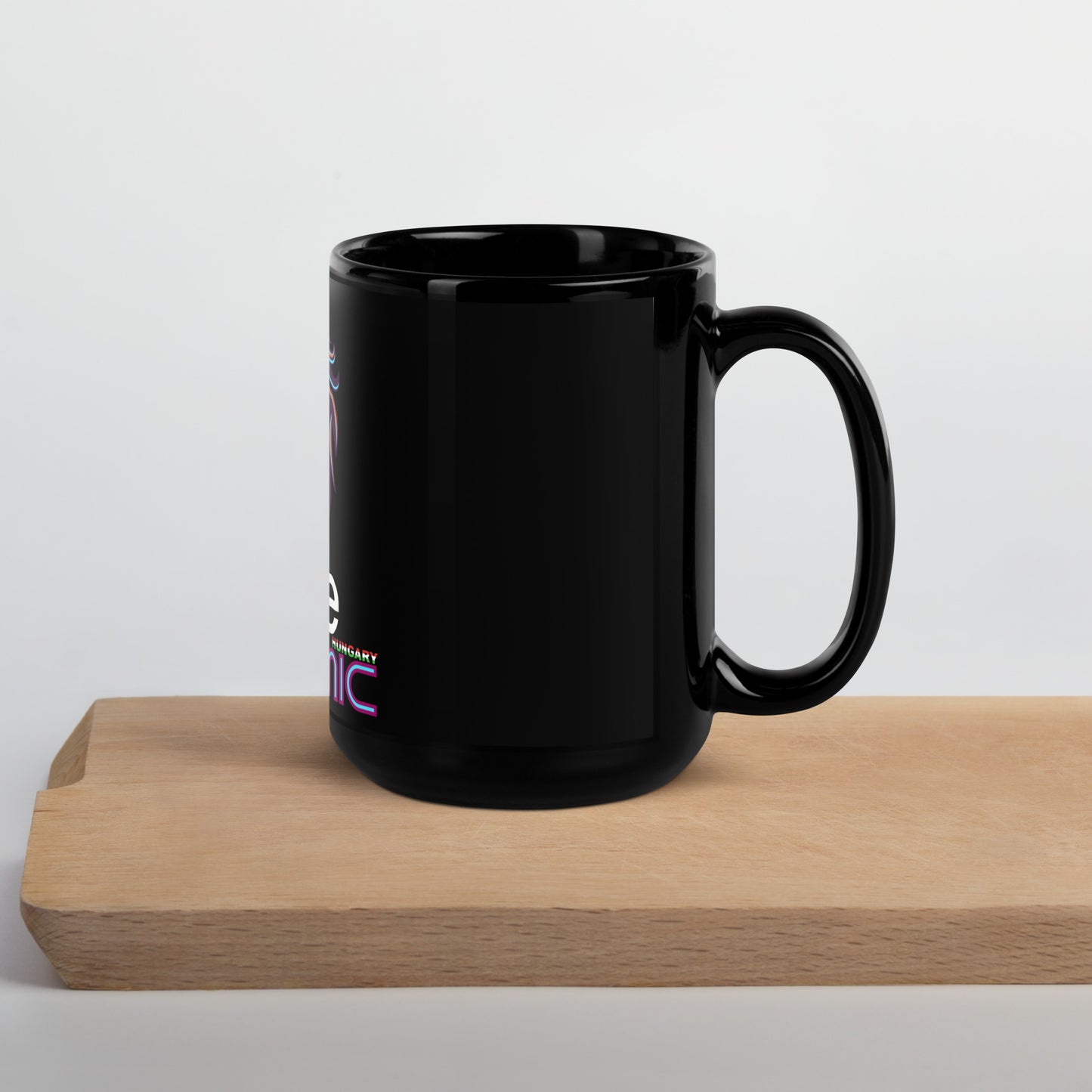 Mavie Dynamic Black Glossy Mug